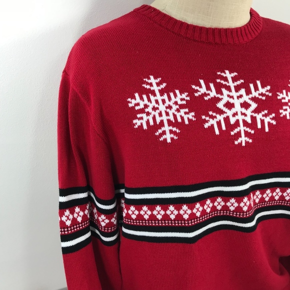 Roundtree & Yorke Snowflake Fair Isle Sweater - Picture 3 of 7